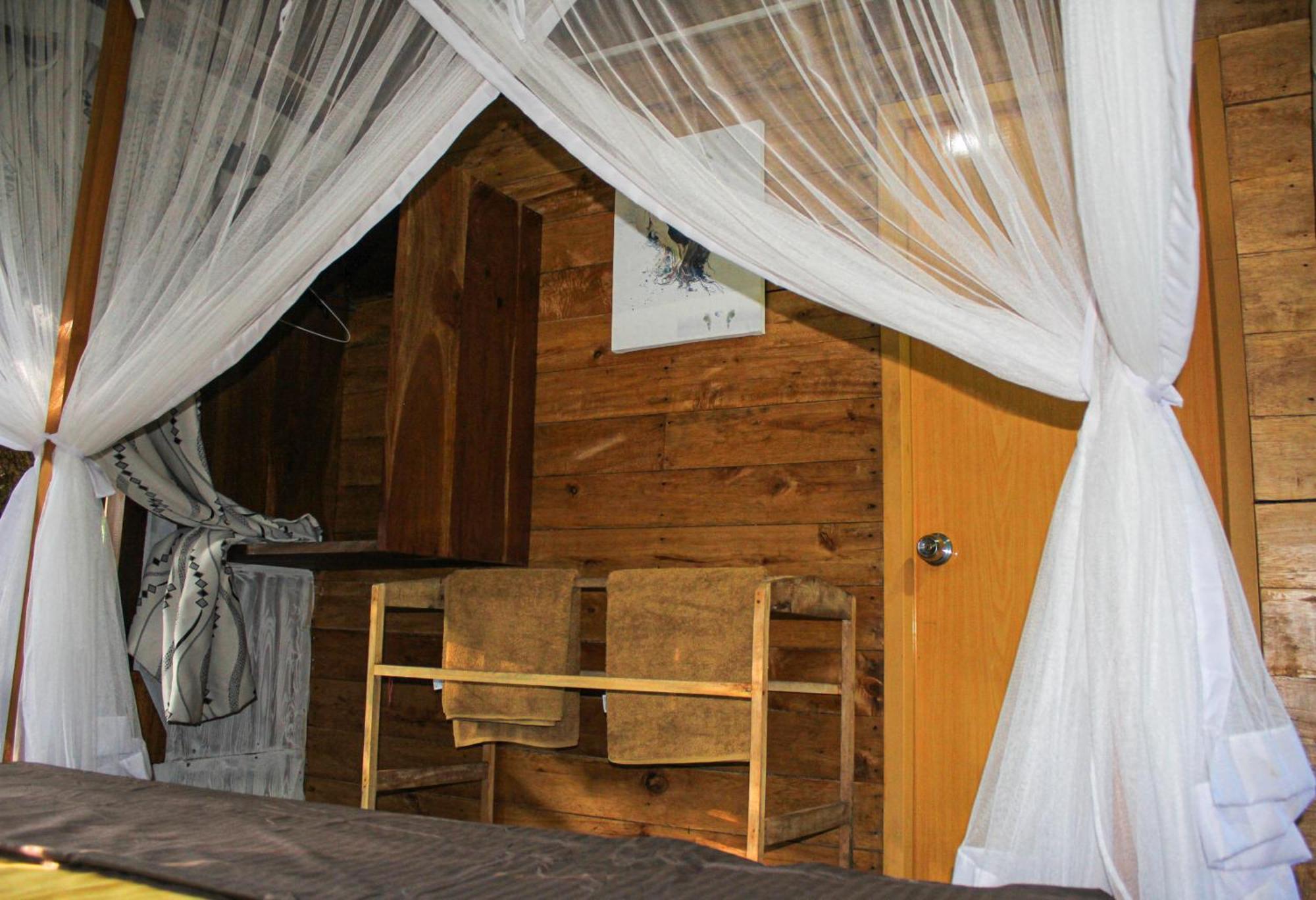 Seasons Four Eco Friendly Treehouse Pension Matara Buitenkant foto
