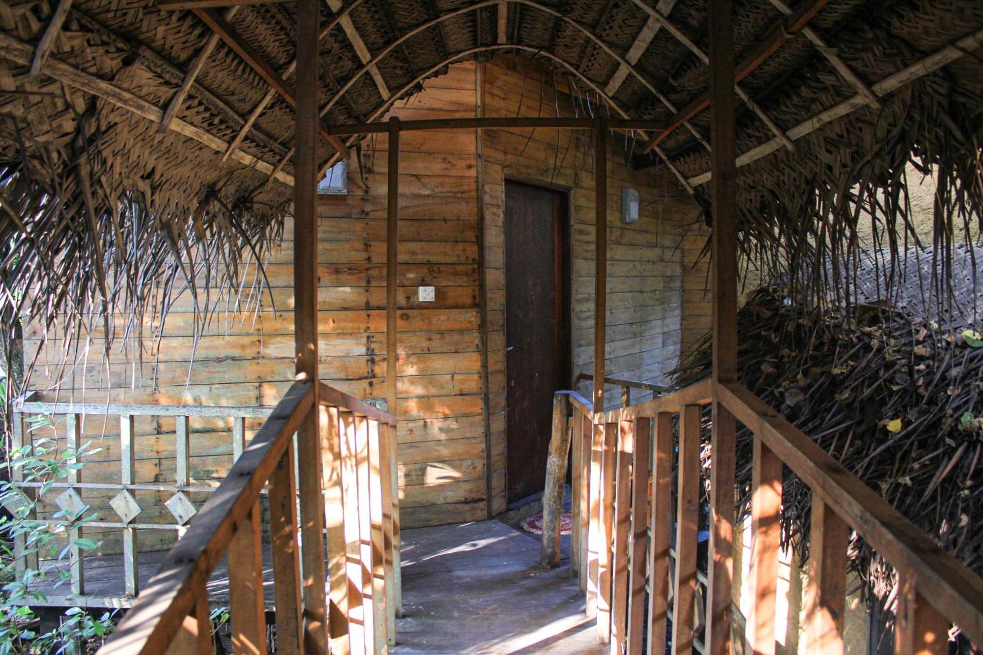 Seasons Four Eco Friendly Treehouse Pension Matara Buitenkant foto