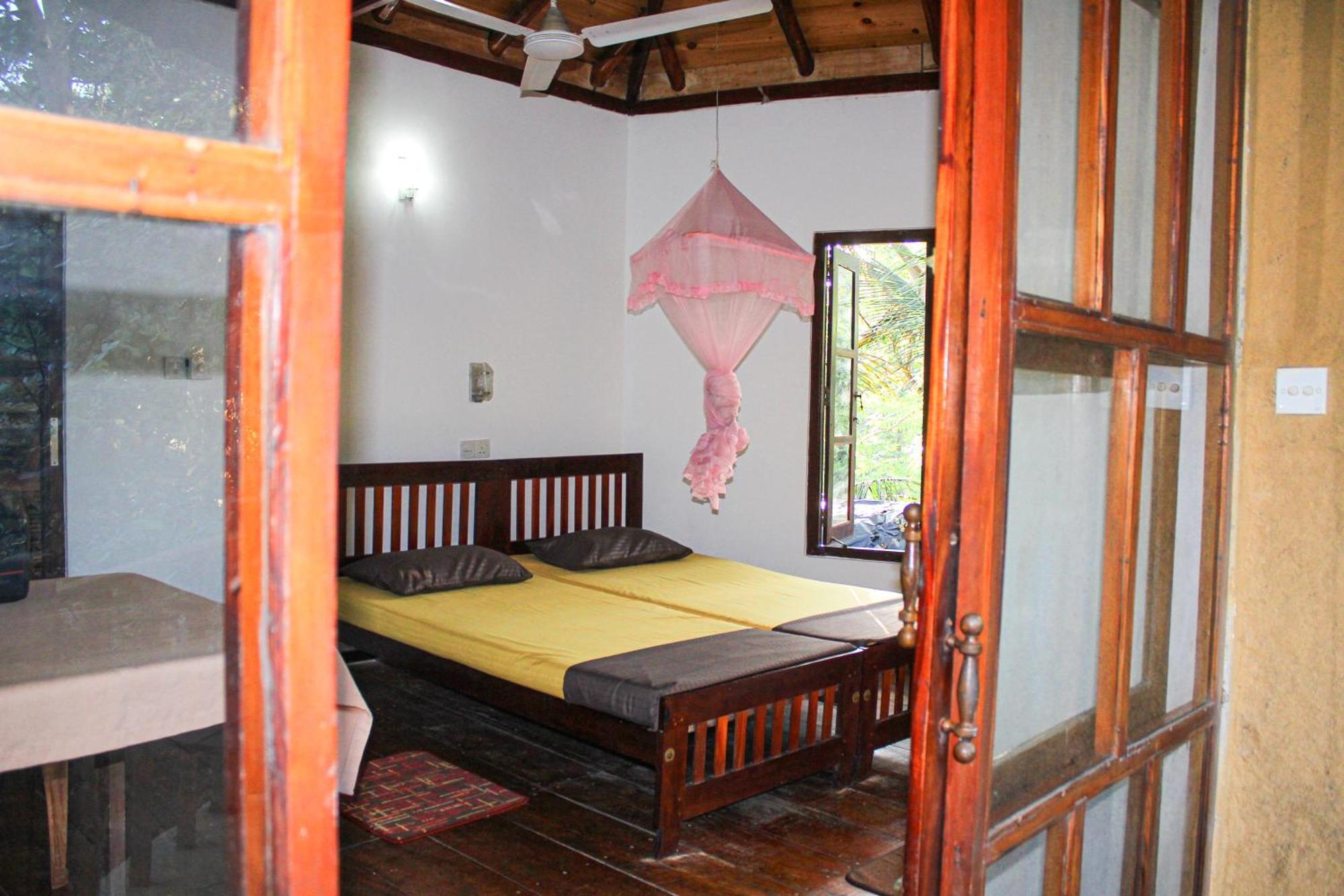 Seasons Four Eco Friendly Treehouse Pension Matara Buitenkant foto