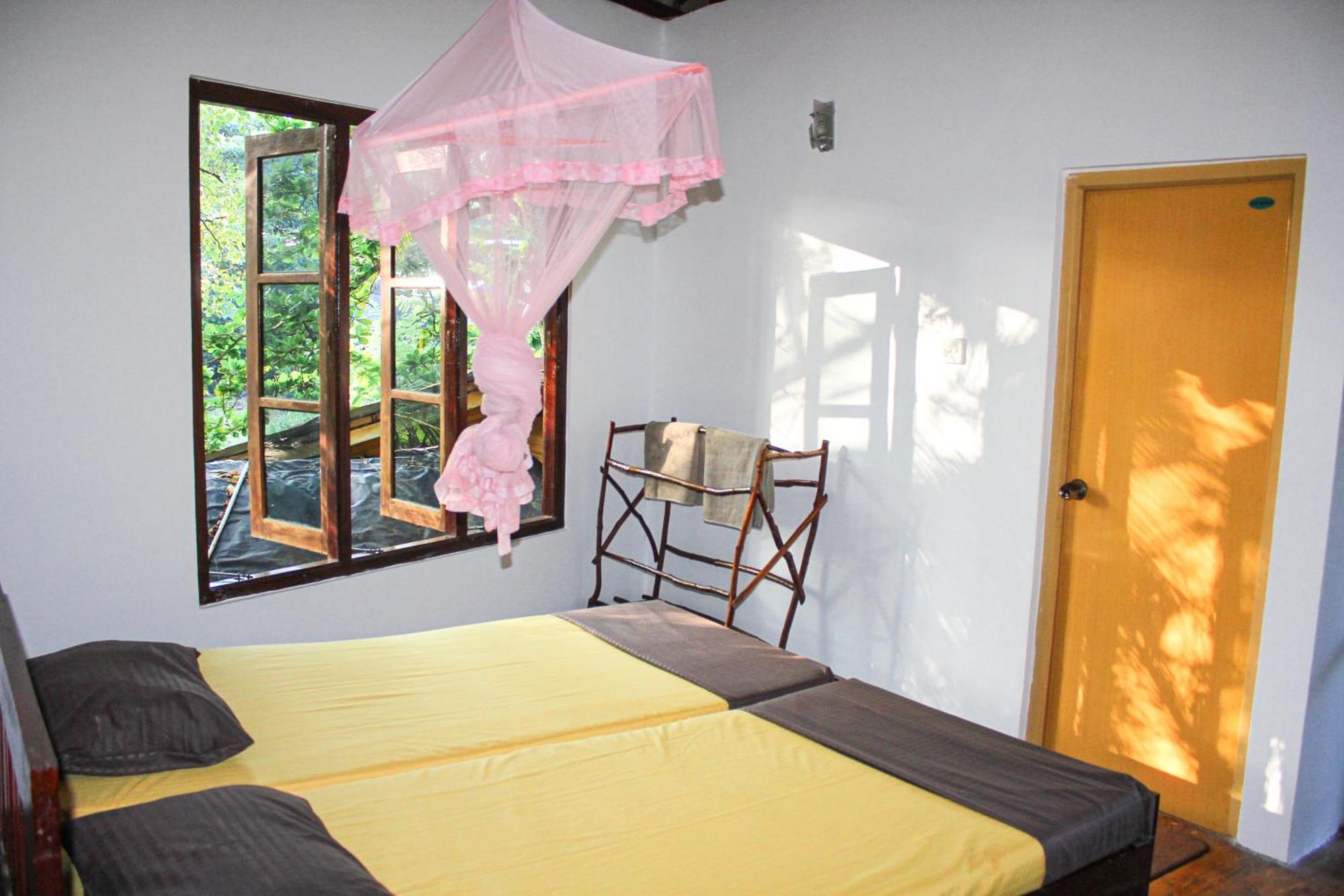 Seasons Four Eco Friendly Treehouse Pension Matara Buitenkant foto