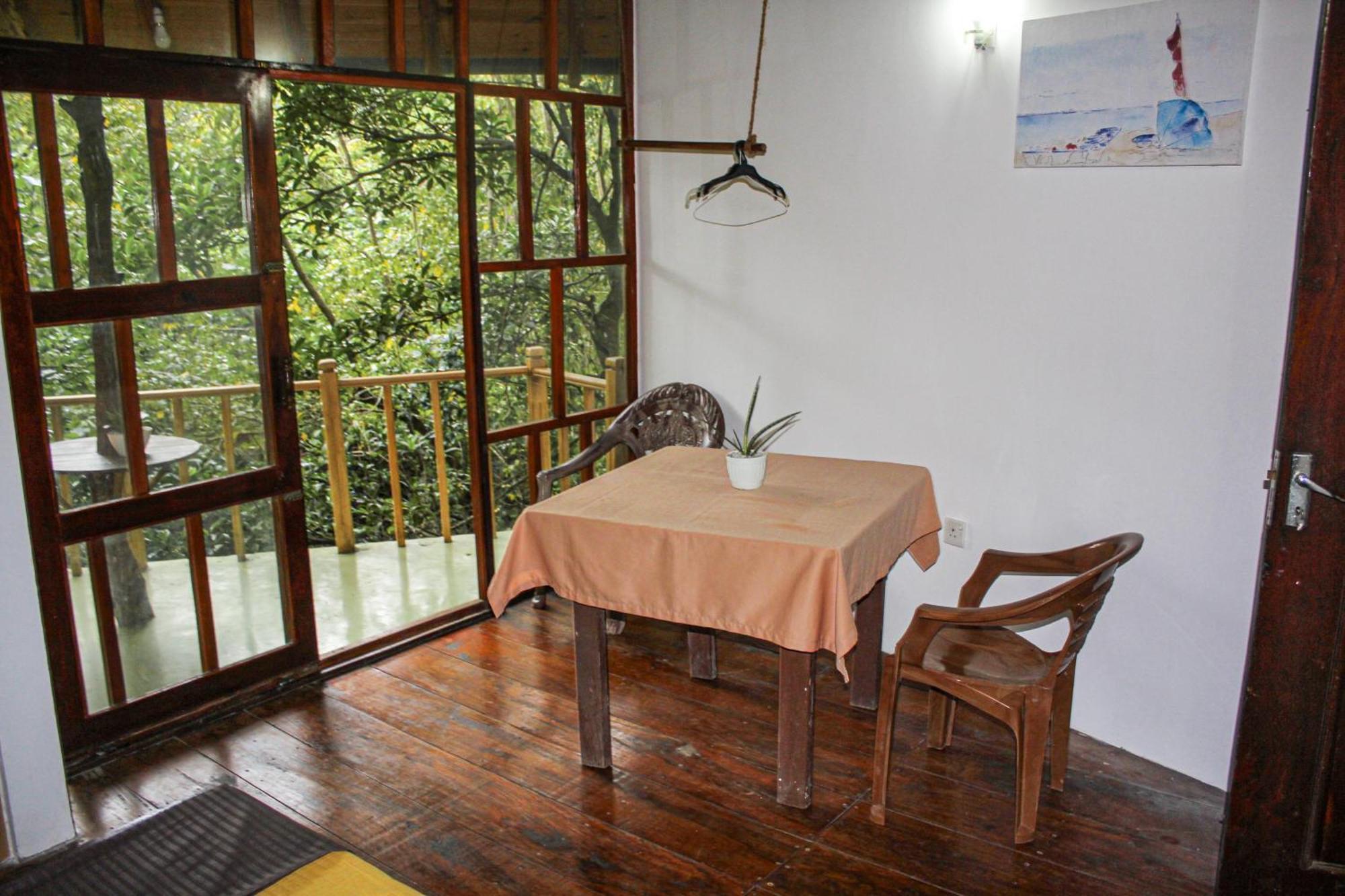 Seasons Four Eco Friendly Treehouse Pension Matara Buitenkant foto