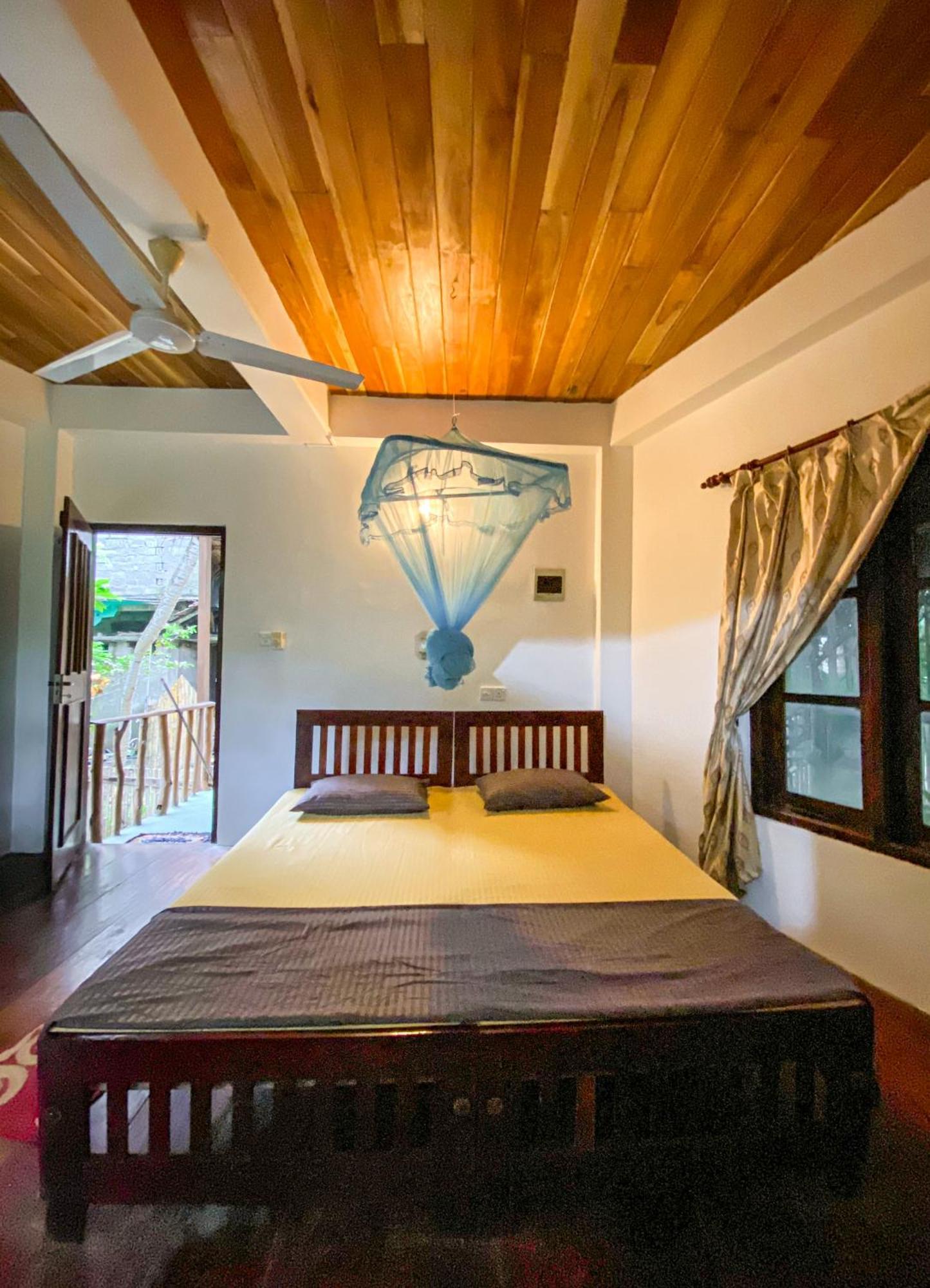 Seasons Four Eco Friendly Treehouse Pension Matara Buitenkant foto
