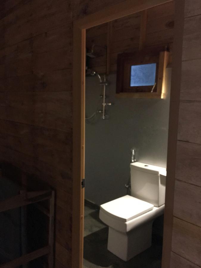 Seasons Four Eco Friendly Treehouse Pension Matara Buitenkant foto