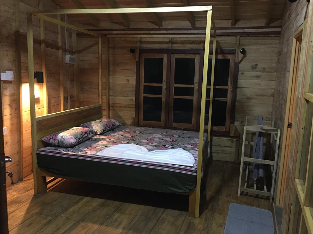 Seasons Four Eco Friendly Treehouse Pension Matara Buitenkant foto